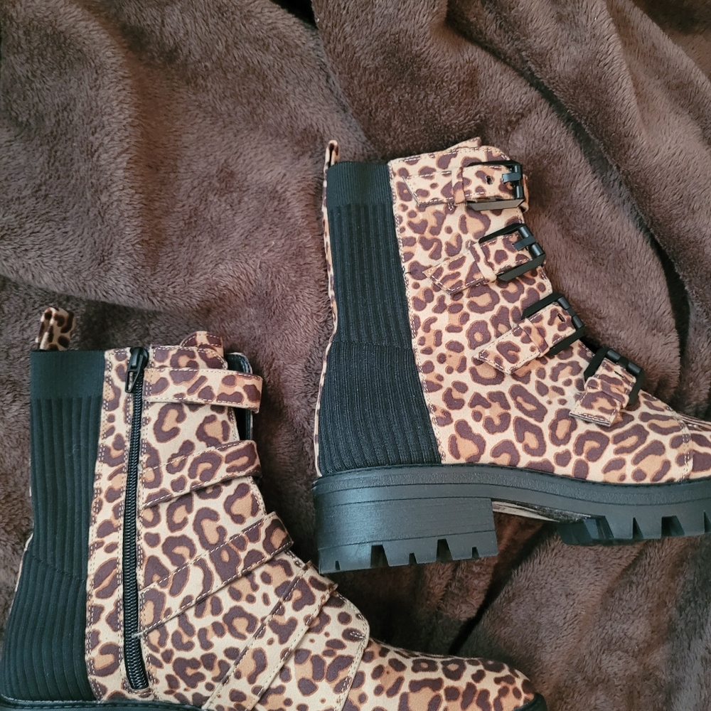 Design Lab Lord & Taylor Cheetah Print Combat Boots